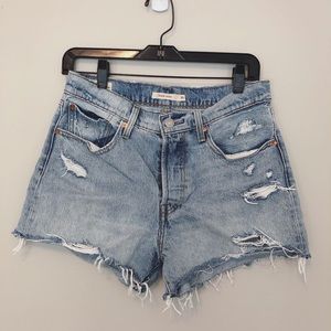 Levi’s cut off shorts 501 wedgies